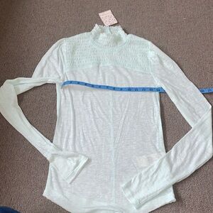 Free People tissue cotton shirred neck/top with gathered sleeve sz S, aqua